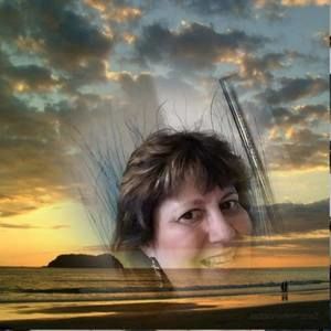 Meet your Posher, Elena